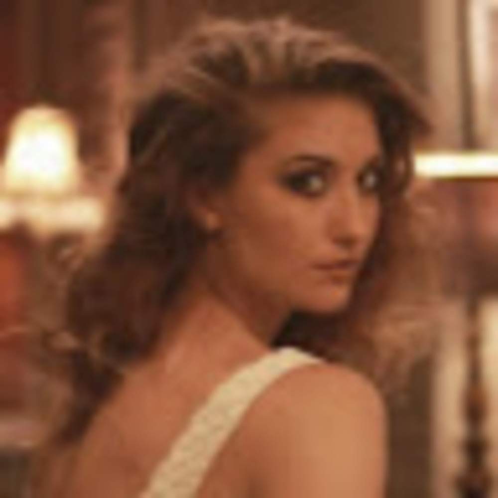 Meet your Posher, Alexis